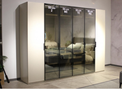 New and Modern Bedroom High-Quality Wardrobe with Elegant Design